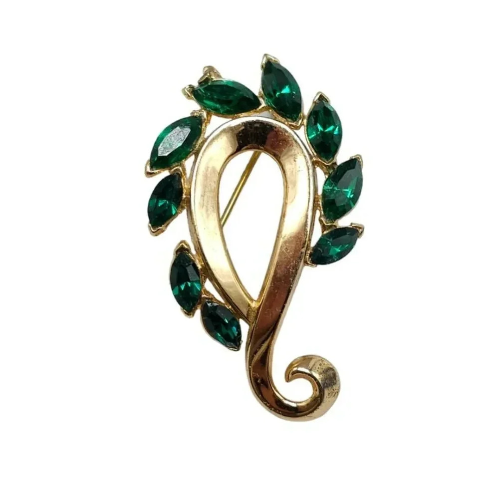 Trifari Marquise Green Rhinestone Paisley Brooch Pin Gold Tone Vintage